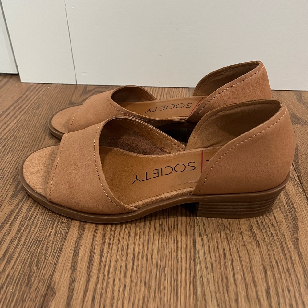Sole Society Tan Open-Toe Flats